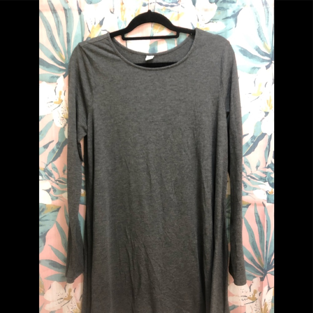 Grey long sleeved tunic dress